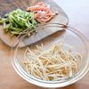 【もやしのさっぱり和風サラダ】和にも中華にも♪節約副菜！の工程1