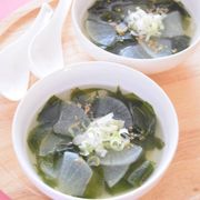大根とわかめの中華スープ♡我が家の定番スープです♪