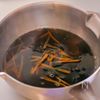 【にんじんとわかめのごま中華スープ】あっさりおいしい♪の工程1