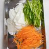 【醤油麹×漬ける】鮭の南蛮漬けの工程1