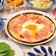 市販のピザ生地で時短♡『簡単ビスマルク』
