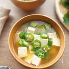 とろとろが美味しい！おくらと豆腐のお味噌汁