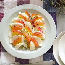 レンジで簡単♪ツヤツヤリンゴ蜜煮のカプレーゼ
