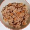 猫の作ってみた!投稿(焼かずにゆでて！塩鮭と大葉のおにぎり)