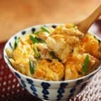 半熟とろとろ親子丼　、　さつま揚げで美味しさアップ！作り方動