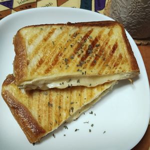 M＊Pの作ってみた!投稿(ハムとチーズのフレンチトーストサンド☆ホットサンドメーカー)