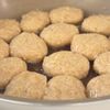 油はたったの大さじ2！【ワンパンチキンナゲット】の工程2