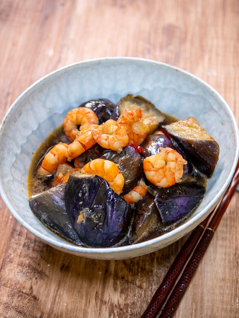 恵比寿 茄子 置物　なすびをもったえびす様 Amazon.co.jp: 『三ナス香炉』銅製 ブロンズ お香 アロマ