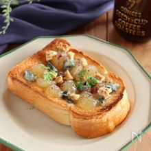 お休みの日の朝ご飯に♪フルーツを使ったトーストまとめ
