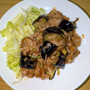 joe sanの作ってみた!投稿(【豚こま茄子のネギ塩炒め】豚こまで節約！ご飯が進む♪)