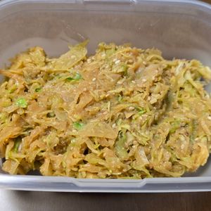 月雪由翔の作ってみた!投稿(＼お弁当にも／レンチン5分【味噌ごまきゃべつ】冷凍もOK！)