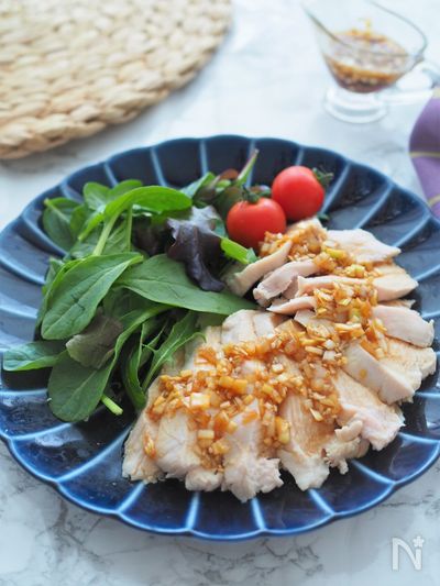 しっとり茹で鶏 油淋鶏風ソース By 中井かな レシピサイト Nadia ナディア プロの料理家のおいしいレシピ