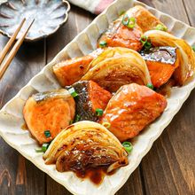 【鮭と玉ねぎのバターポン酢】ご飯が止まらない♡
