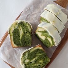 抹茶のマーブルパウンドケーキ