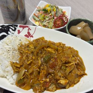 みーこの作ってみた!投稿(本格！トマトときのこの無水スパイスカレー)