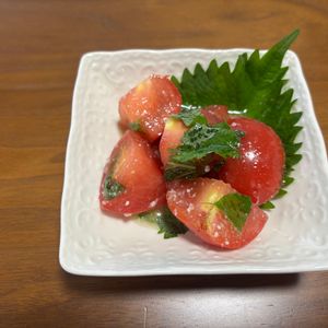 こむぎの作ってみた!投稿(トマトと大葉のうま塩マリネ)