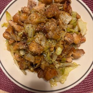 1368621の作ってみた!投稿(鶏肉ときゃべつの甘酢ごま照り炒め)