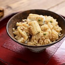 香り高い「穴子と実山椒の初夏釜飯」