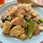 節約！絶品！『レタスと魚肉ソーセージの豆腐チャンプルー』