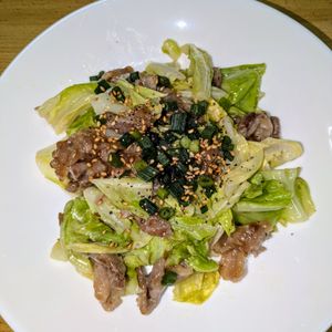 joe sanの作ってみた!投稿(春キャベツと牛こまの旨塩レモンマヨ炒め)