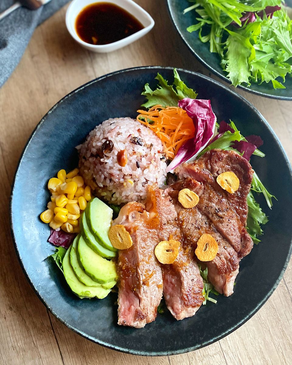 ジンジャーソースでお肉と野菜を一緒に お手軽カフェ風プレート レシピサイト Nadia ナディア プロの料理家のおいしいレシピ