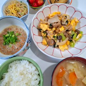 えびちゃんの作ってみた!投稿(旨味が詰まった!豚と小松菜の中華炒め)
