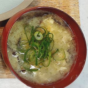 ゆきぼうの作ってみた!投稿(味噌ベースでさっぱり♡キクラゲとふわふわ卵の和風とろみスープ)