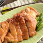 電子レンジでしっとり♪鶏胸肉の香味蒸し