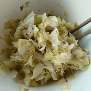 Yukkの作ってみた!投稿(大人気！キャベツの無限ごまだれサラダ｜子ども喜ぶ♪作り置きに)