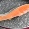 【最強！白いご飯のおとも】鮭フレークの工程2