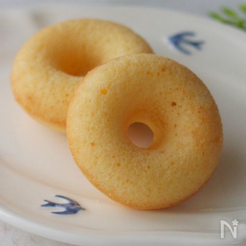 ボウル１つと泡立て器だけで！簡単米粉焼きドーナツ