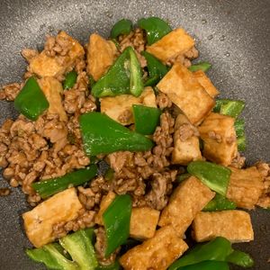 じんじゃーの作ってみた!投稿(【ちぎりピーマンと厚揚げそぼろ】包丁不要ですぐできる♡)