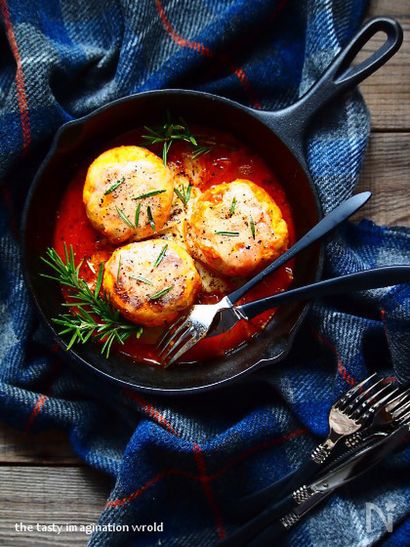 鶏むね肉とおからの煮込みハンバーグ