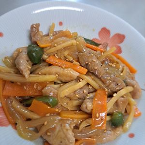 お世話になります🙇♀️の作ってみた!投稿(青椒肉絲(チンジャオロースー)。)