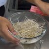 レンチン簡単‼️【鶏ガラもやし】の工程1