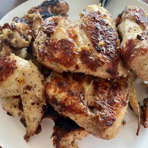 Shinoの作ってみた!投稿(黒胡椒たっぷりビール用‼︎肉汁じゅわー手羽先♡)