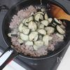 【冷凍ナス】コリコリ食感！なすの甘辛ひき肉炒めの工程4