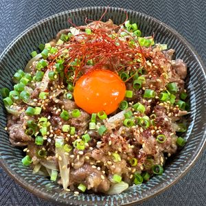 楽ラク手抜キッチン🐶🐾の作ってみた!投稿(男子の胃袋ガッツリ掴む‼︎『牛肉スタミナ丼』大、大、大人気♡)
