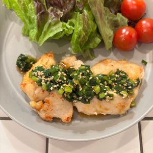 mi-koの作ってみた!投稿(🍳ワンパン！やみつき【鶏胸肉のニラだれチキン】)