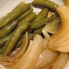 yuu17の作ってみた!投稿(焼きスナップエンドウと新玉ねぎで【春の南蛮漬け】)