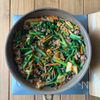 10分で完成！【ひき肉×小松菜ビビンバ風丼】卵もワンパンで◎の工程3