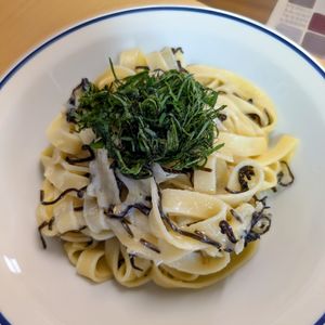 まゆのの作ってみた!投稿(家族も大絶賛！チーズでコク増し♡塩昆布ペペロンチーズ)