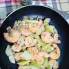 M＊Pの作ってみた!投稿(セロリが美味しい「海老とセロりのレモン炒め」)