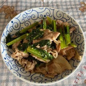 万福の作ってみた!投稿(豚肉と小松菜の中華にんにく炒め『１束ペロリ♪』)