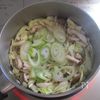 【豚こま肉とキャベツの生姜スープ】甘味＆旨味たっぷり！簡単の工程2
