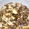 簡単!舞茸とひき肉の甘辛炒めの工程3
