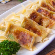 酒粕レーズンとアボカドのチーズ餃子