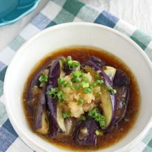 【あともう一品に】レンジ調理で簡単！蒸しなすのおろし和え