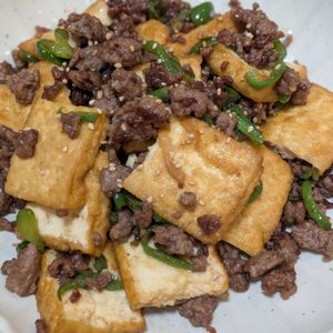 ともの作ってみた!投稿(【厚揚げピーマンの肉味噌炒め】ご飯が進む♪)