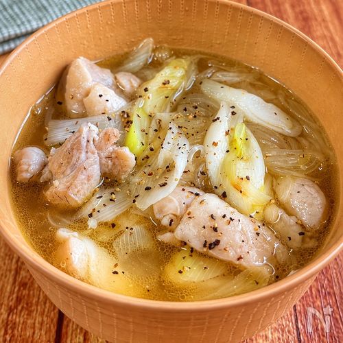 【鶏ももネギの旨塩春雨スープ】夜食にもおすすめ♬